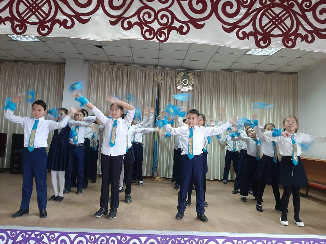 «Ұлы дала  мұрагерлері »  патриоттық әндер 5-7 сынып оқушылары арасында байқау өтті.